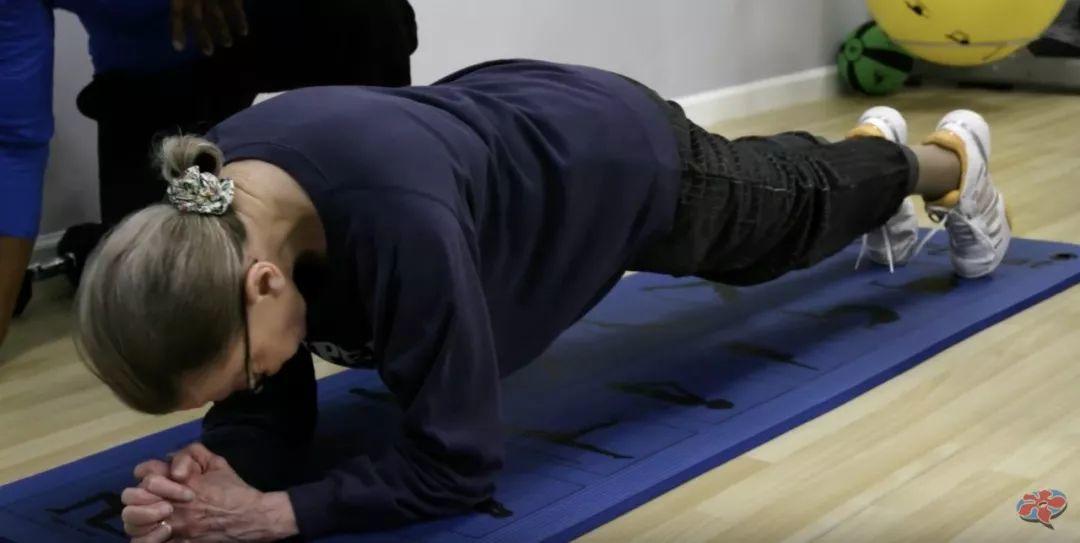 全美最火网红是个85岁的老太太 全美最火网红是个85岁的老太太