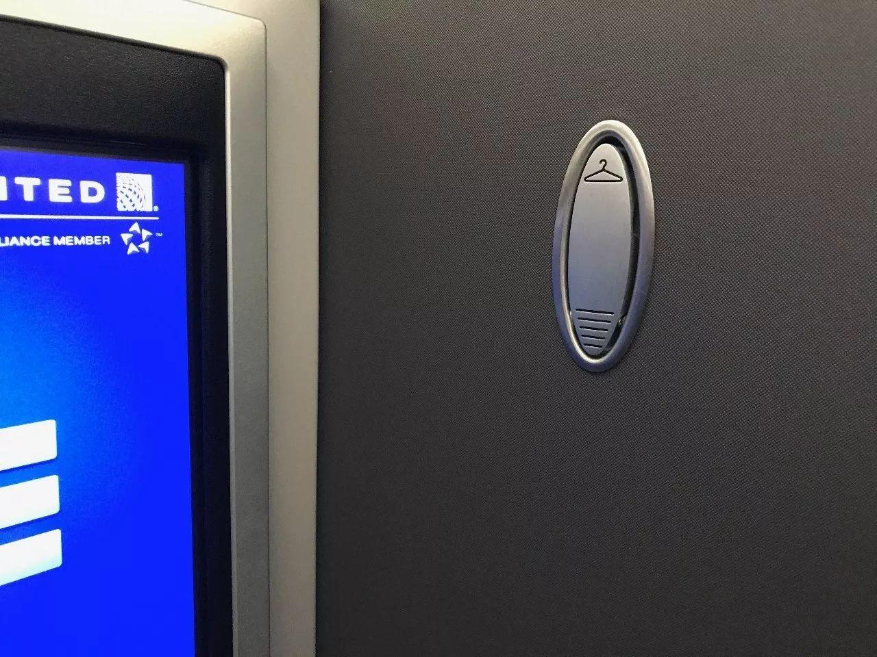 乘坐美联航全新的商务舱是什么样的体验? 乘坐美联航全新的商务舱是什么样的体验?