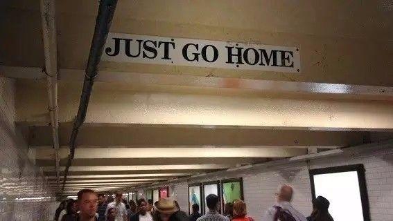 纽约真烂,地铁这么破,比北京上海差远了 纽约真烂,地铁这么破,比北京上海差远了