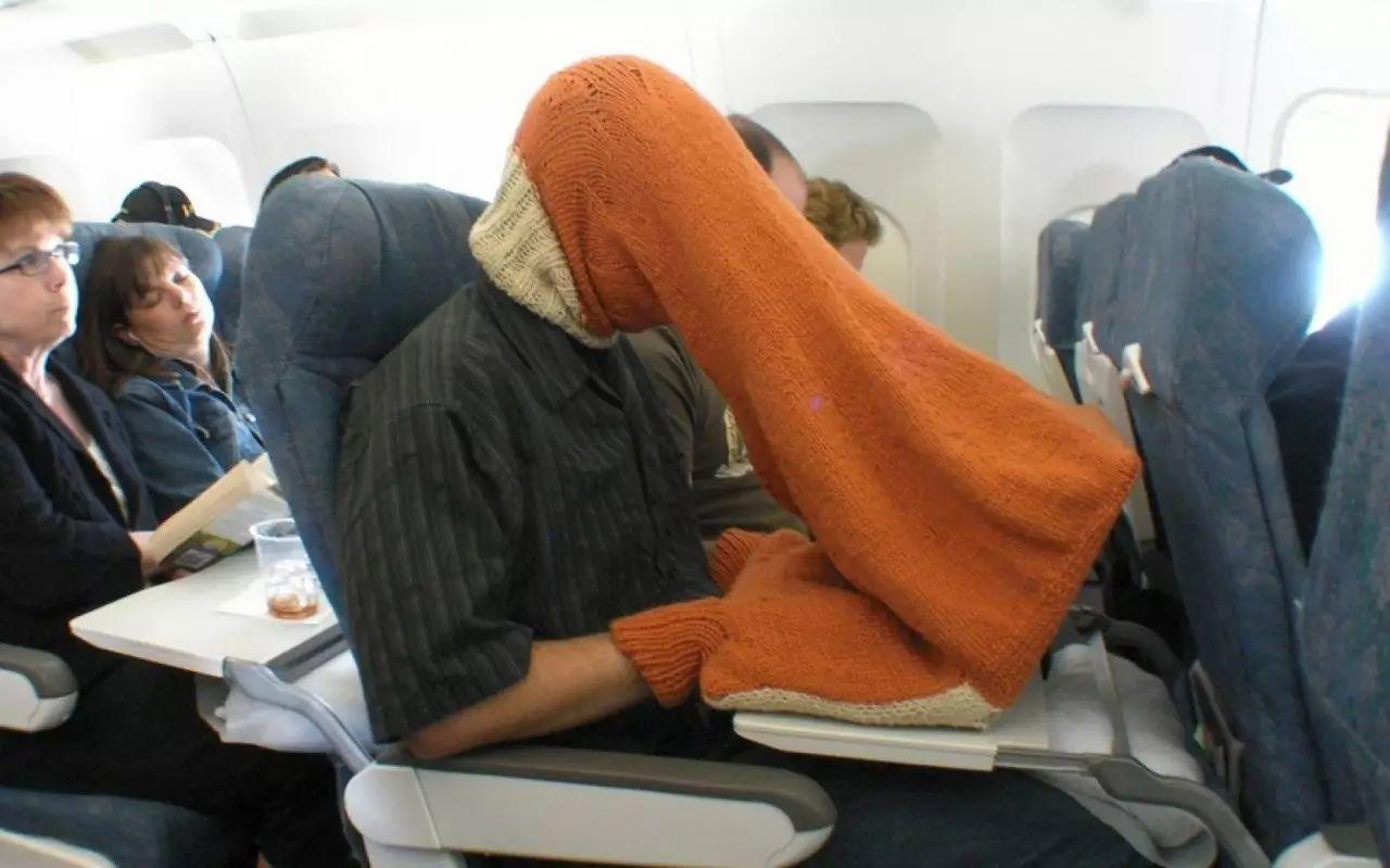 让我们来聊聊为什么飞机上不能用手机 让我们来聊聊为什么飞机上不能用手机