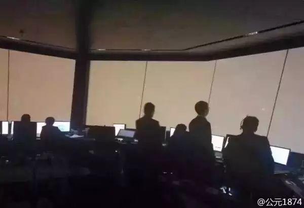 时代变坏,是从吃瓜开始的 时代变坏,是从吃瓜开始的