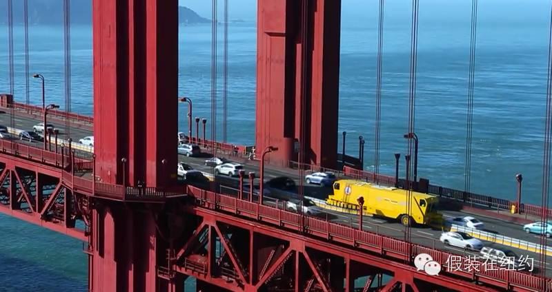 这个黄色的怪物,就是金门大桥的安全保障 这个黄色的怪物,就是金门大桥的安全保障