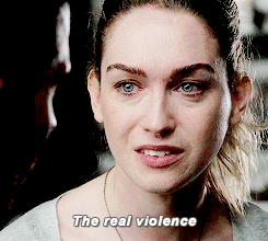 我们站在一样的战壕里,面对一样的困境 我们站在一样的战壕里,面对一样的困境