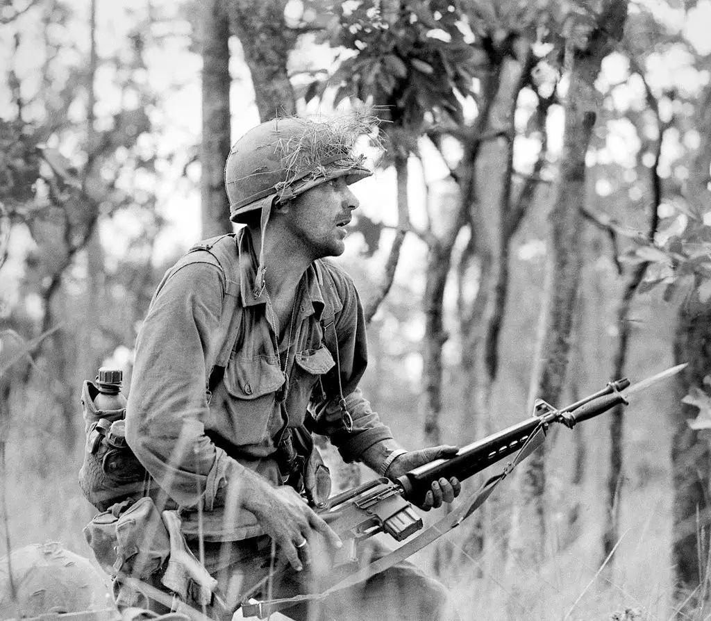 911时靠一己之力救下摩根斯坦利2687名员工,还在多年前就预测了世贸会被袭击,他是一个大写的传奇 911时靠一己之力救下摩根斯坦利2687名员工,还在多年前就预测了世贸会被袭击,他是一个大写的传奇