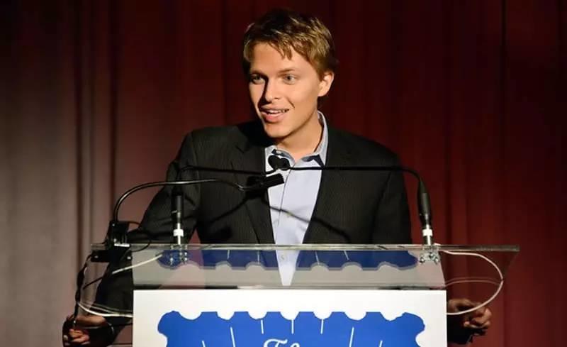 可能是娱乐圈有史以来最狗血的八卦…… 可能是娱乐圈有史以来最狗血的八卦……