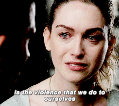 我们站在一样的战壕里,面对一样的困境 我们站在一样的战壕里,面对一样的困境