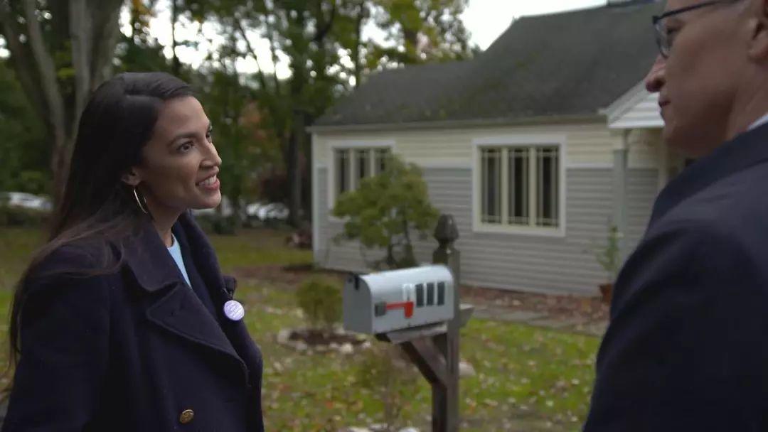 星巴克前CEO参选美国总统被全民diss,说明了什么? 星巴克前CEO参选美国总统被全民diss,说明了什么?