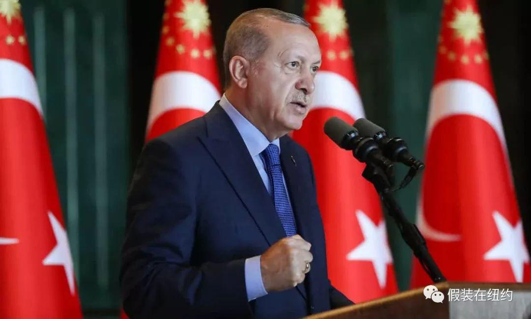 土耳其建了那么多光鲜亮丽的高楼和大桥,最后却还是滑向深渊 土耳其建了那么多光鲜亮丽的高楼和大桥,最后却还是滑向深渊