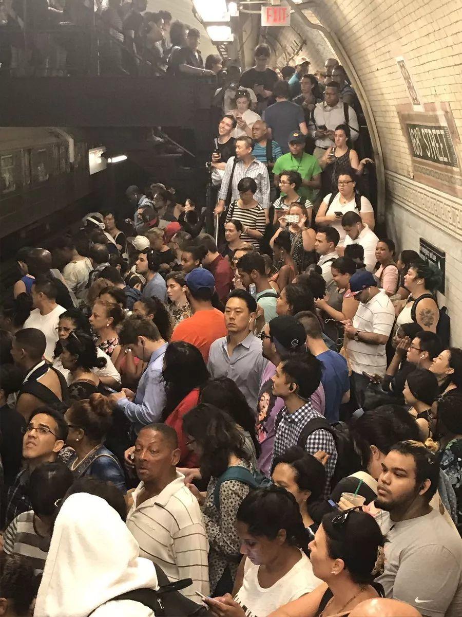 《欲望都市》剧终多年,可米兰达的人生仍在继续精彩 《欲望都市》剧终多年,可米兰达的人生仍在继续精彩