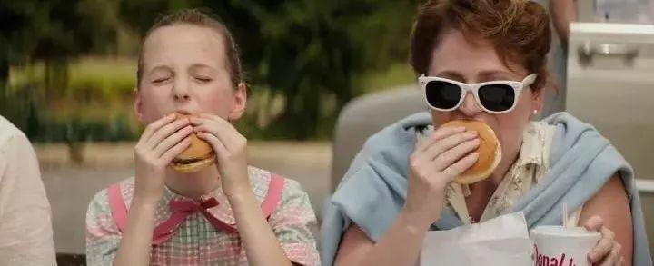 吐槽金拱门的人应该读读麦当劳创始人的故事:52岁穷困潦倒,70岁世界首富 吐槽金拱门的人应该读读麦当劳创始人的故事:52岁穷困潦倒,70岁世界首富