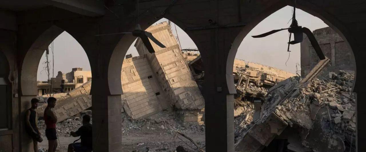 ISIS的老巢被捣毁了,我印象最深的是一个电台的故事。 ISIS的老巢被捣毁了,我印象最深的是一个电台的故事。