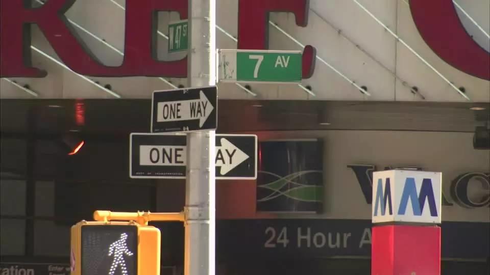 哪里是什么疯狂动物城,根本就是这个疯狂的世界啊 哪里是什么疯狂动物城,根本就是这个疯狂的世界啊