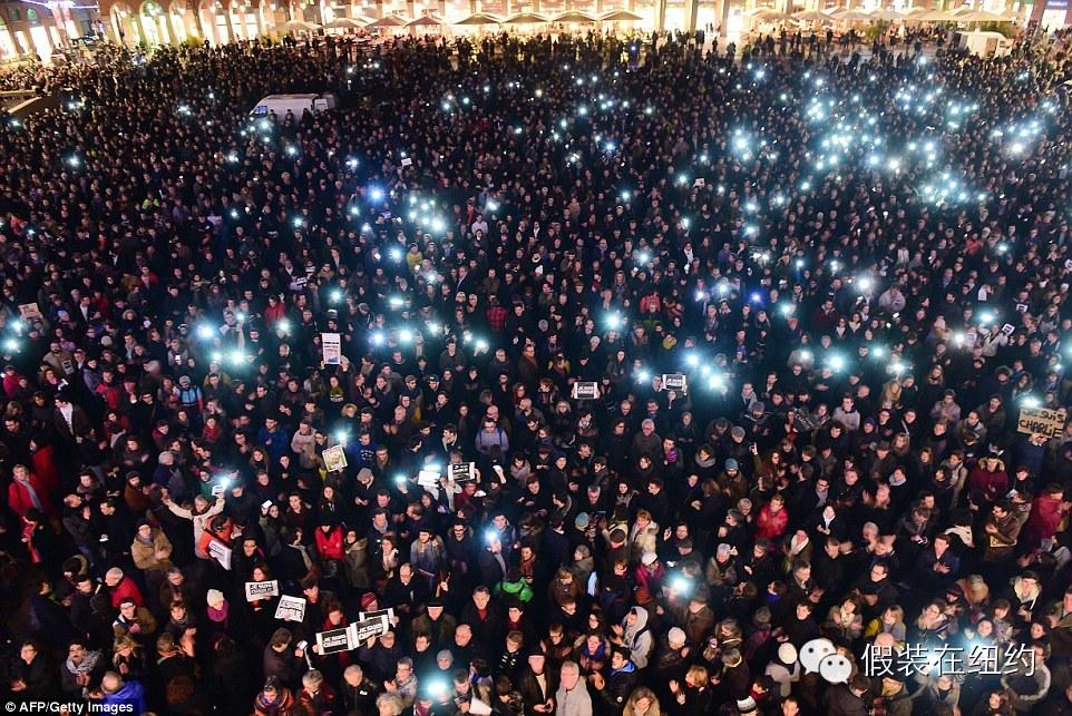 这是对言论自由的袭击,这是对全人类的宣战 这是对言论自由的袭击,这是对全人类的宣战