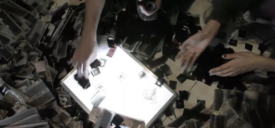 这个法国人正在悄悄收集中国人20年的记忆 这个法国人正在悄悄收集中国人20年的记忆