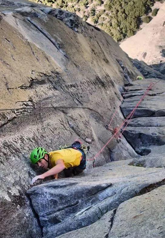 用生命在拍摄:今年奥斯卡最佳纪录片《徒手攀岩》 用生命在拍摄:今年奥斯卡最佳纪录片《徒手攀岩》