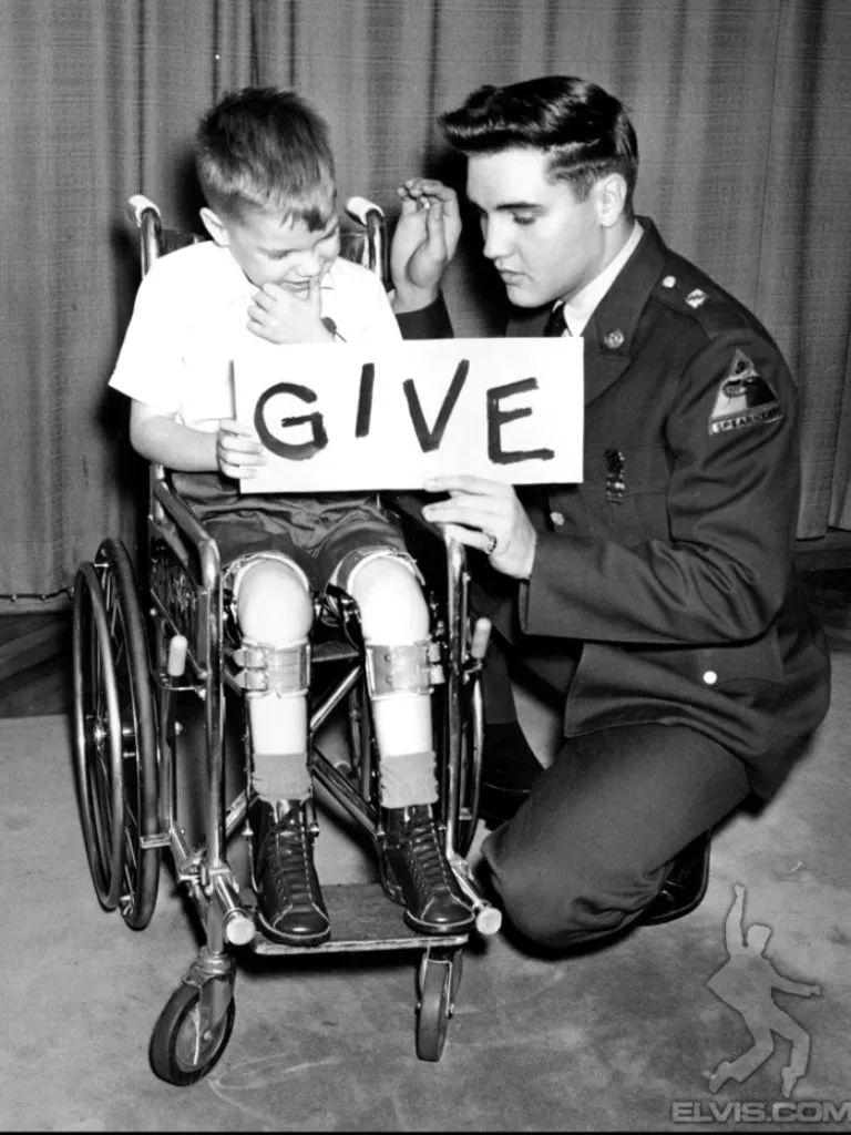 两个人的疫苗战争 两个人的疫苗战争