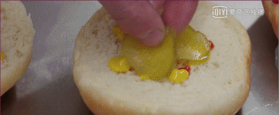 吐槽金拱门的人应该读读麦当劳创始人的故事:52岁穷困潦倒,70岁世界首富 吐槽金拱门的人应该读读麦当劳创始人的故事:52岁穷困潦倒,70岁世界首富