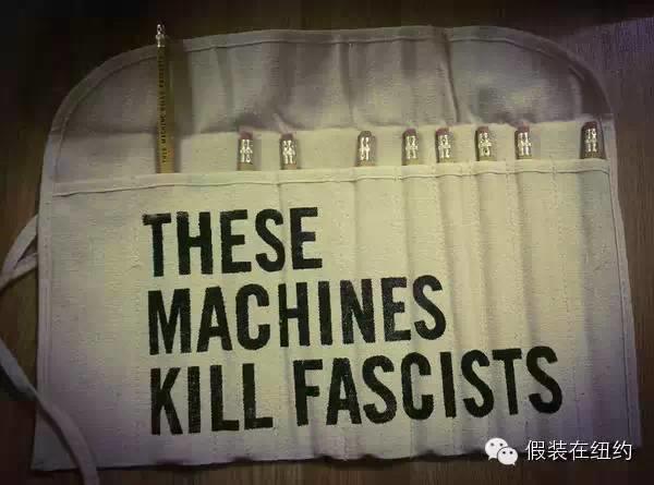 在他们的战友被屠杀以后,更多的漫画家拿起了武器 在他们的战友被屠杀以后,更多的漫画家拿起了武器