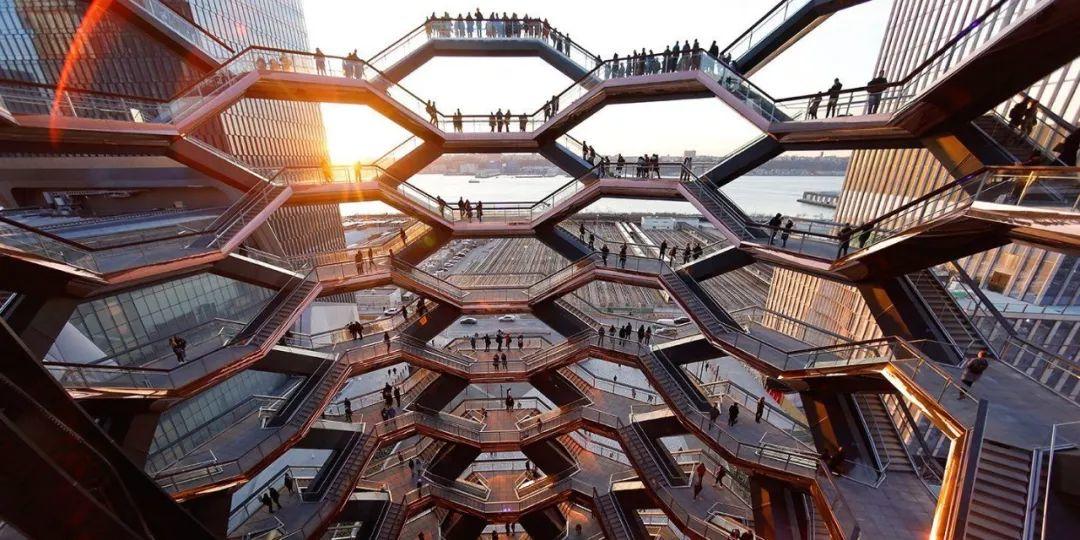 纽约新地标流光溢彩,可惜纽约人不喜欢 纽约新地标流光溢彩,可惜纽约人不喜欢