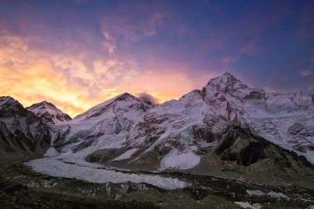 登上珠穆朗玛峰,你究竟会看到什么? 登上珠穆朗玛峰,你究竟会看到什么?