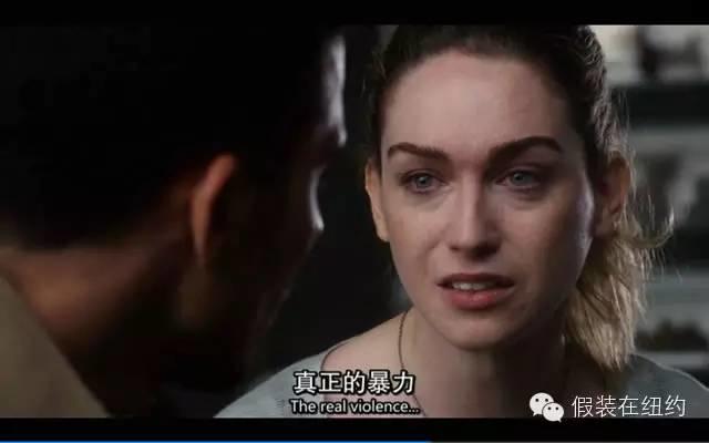 为什么她要宣布自己变性的消息?因为恐惧。 为什么她要宣布自己变性的消息?因为恐惧。