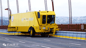 这个黄色的怪物,就是金门大桥的安全保障 这个黄色的怪物,就是金门大桥的安全保障