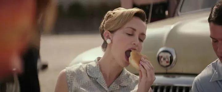 吐槽金拱门的人应该读读麦当劳创始人的故事:52岁穷困潦倒,70岁世界首富 吐槽金拱门的人应该读读麦当劳创始人的故事:52岁穷困潦倒,70岁世界首富