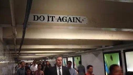 纽约真烂,地铁这么破,比北京上海差远了 纽约真烂,地铁这么破,比北京上海差远了