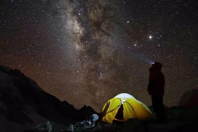 登上珠穆朗玛峰,你究竟会看到什么? 登上珠穆朗玛峰,你究竟会看到什么?