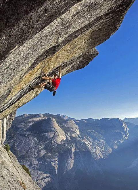 用生命在拍摄:今年奥斯卡最佳纪录片《徒手攀岩》 用生命在拍摄:今年奥斯卡最佳纪录片《徒手攀岩》