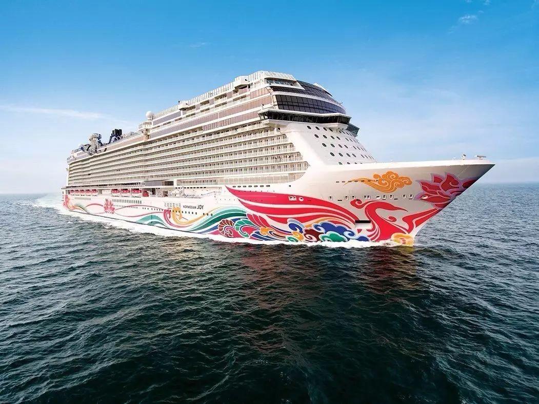 一艘在公海航行的游轮,到底藏着多少秘密? 一艘在公海航行的游轮,到底藏着多少秘密?