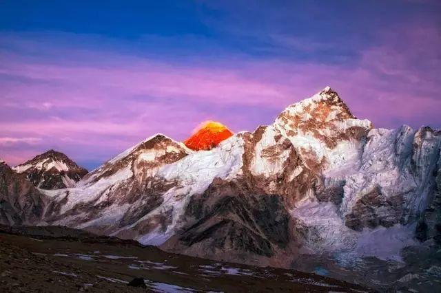 登上珠穆朗玛峰,你究竟会看到什么? 登上珠穆朗玛峰,你究竟会看到什么?